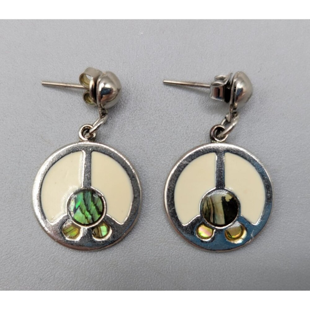 Abalone Shell Peace Sign Drop Dangle Earrings Silver Tone Cream